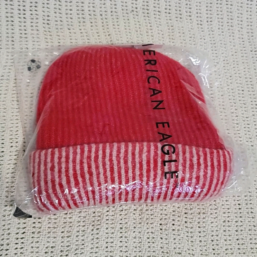 Toque NWT